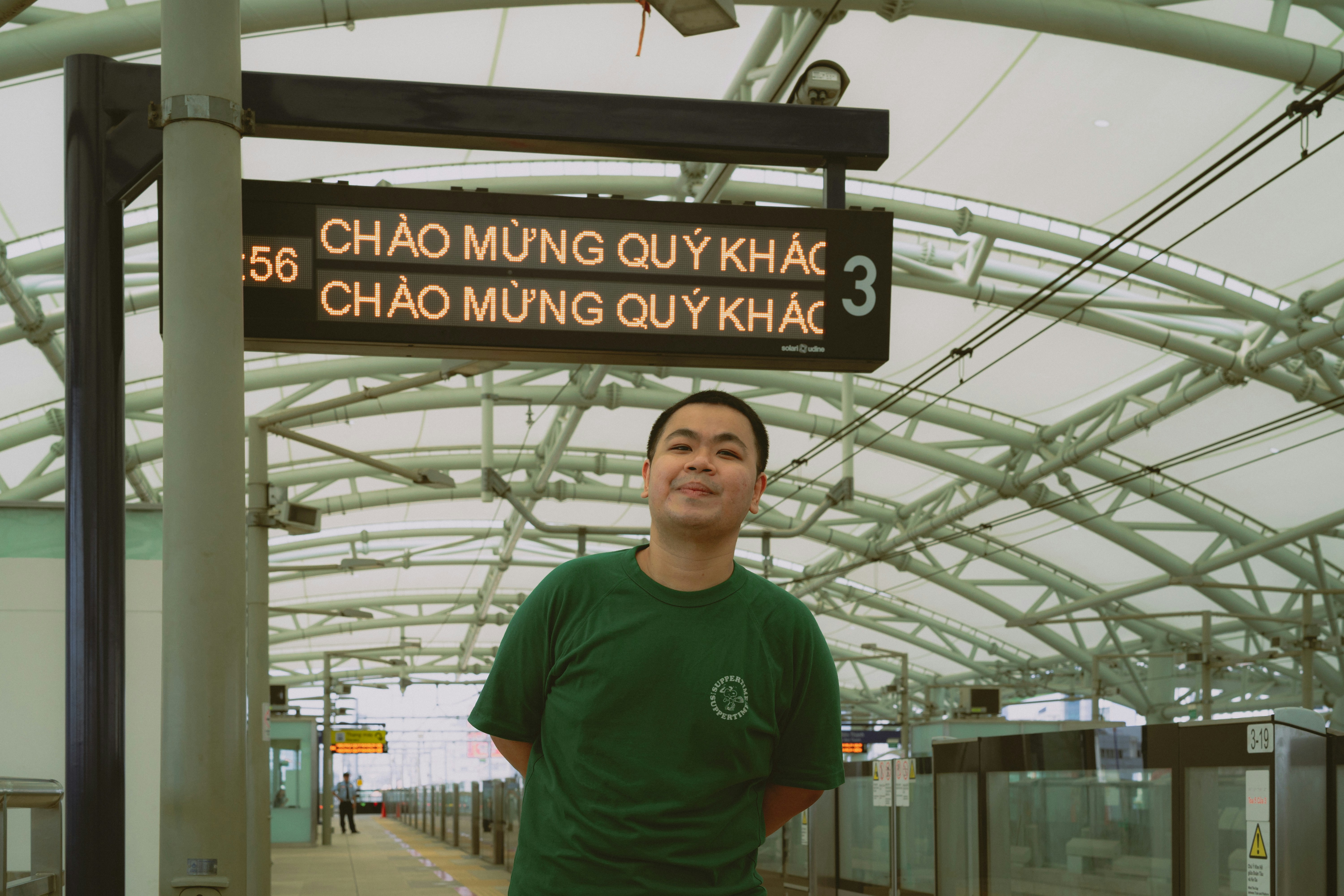 重曹ペーストを塗布して油汚れが落ちた換気扇