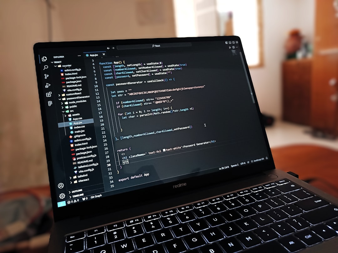 子供たちがVRゴーグルを装着し、楽しそうに社会科見学をしている様子