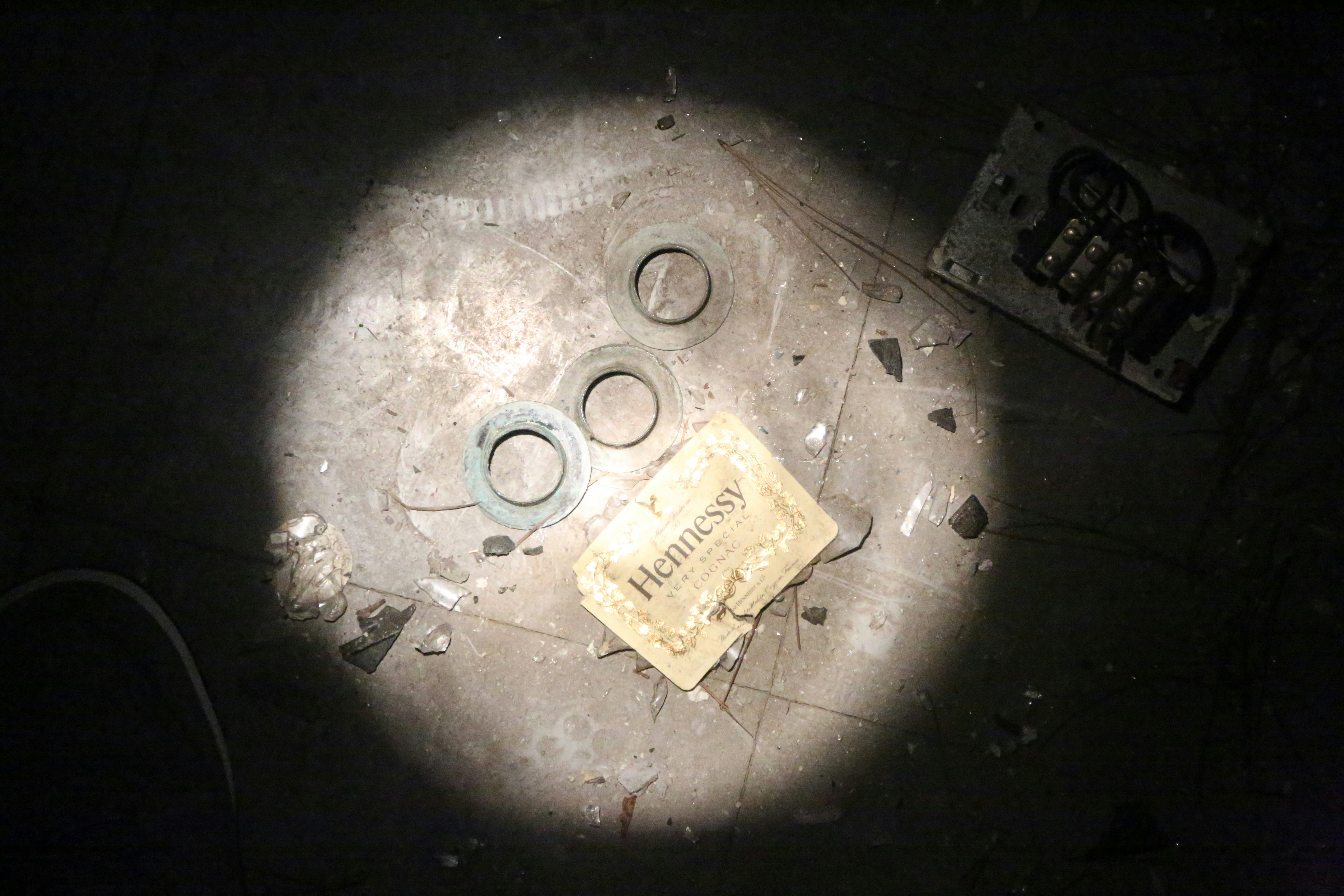 整理整頓された部屋全体を見渡せる写真